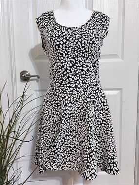 Guess black and white animal print dress